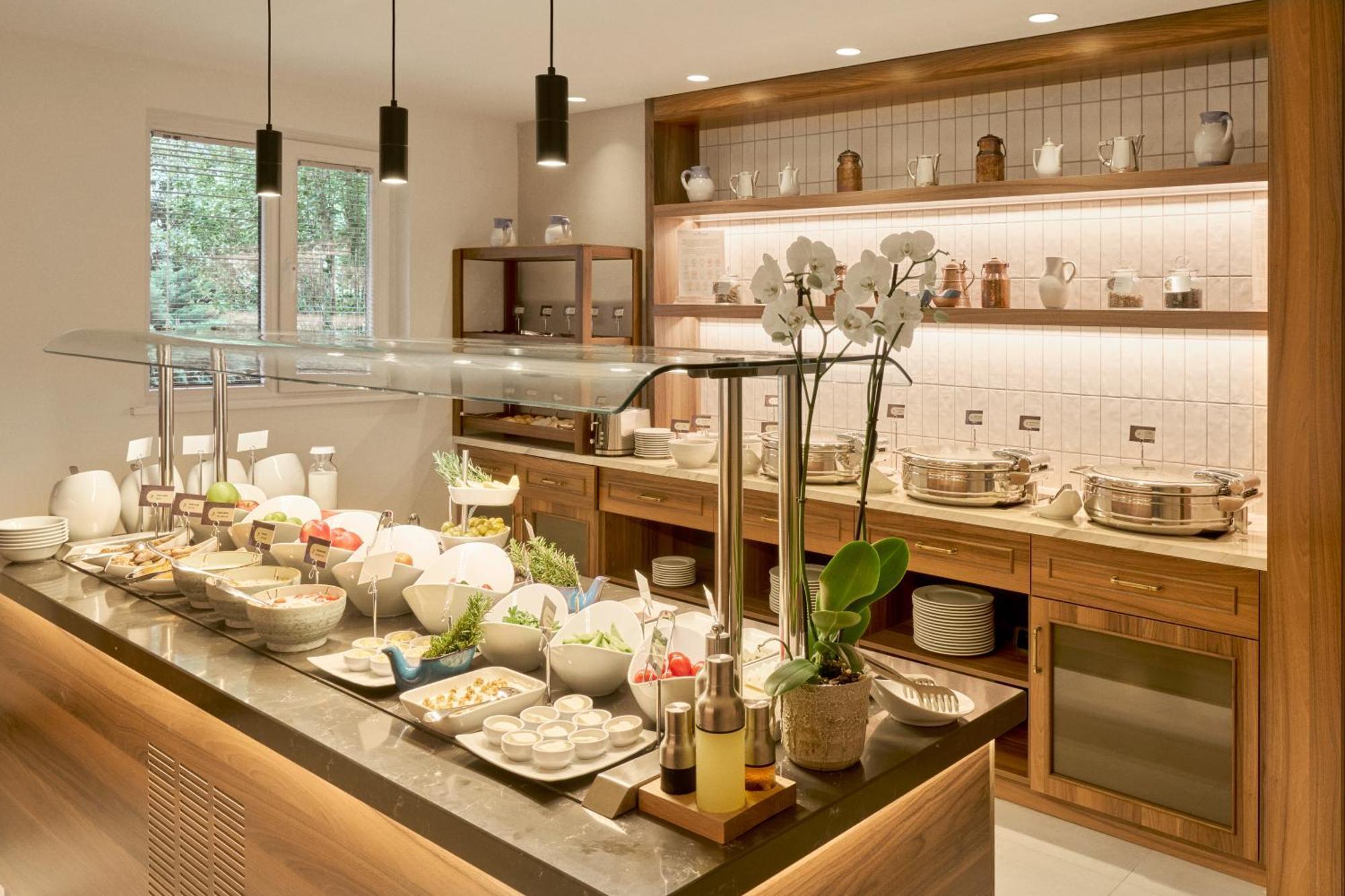 The Marmara Camlica Hotel Istanbul Bagian luar foto