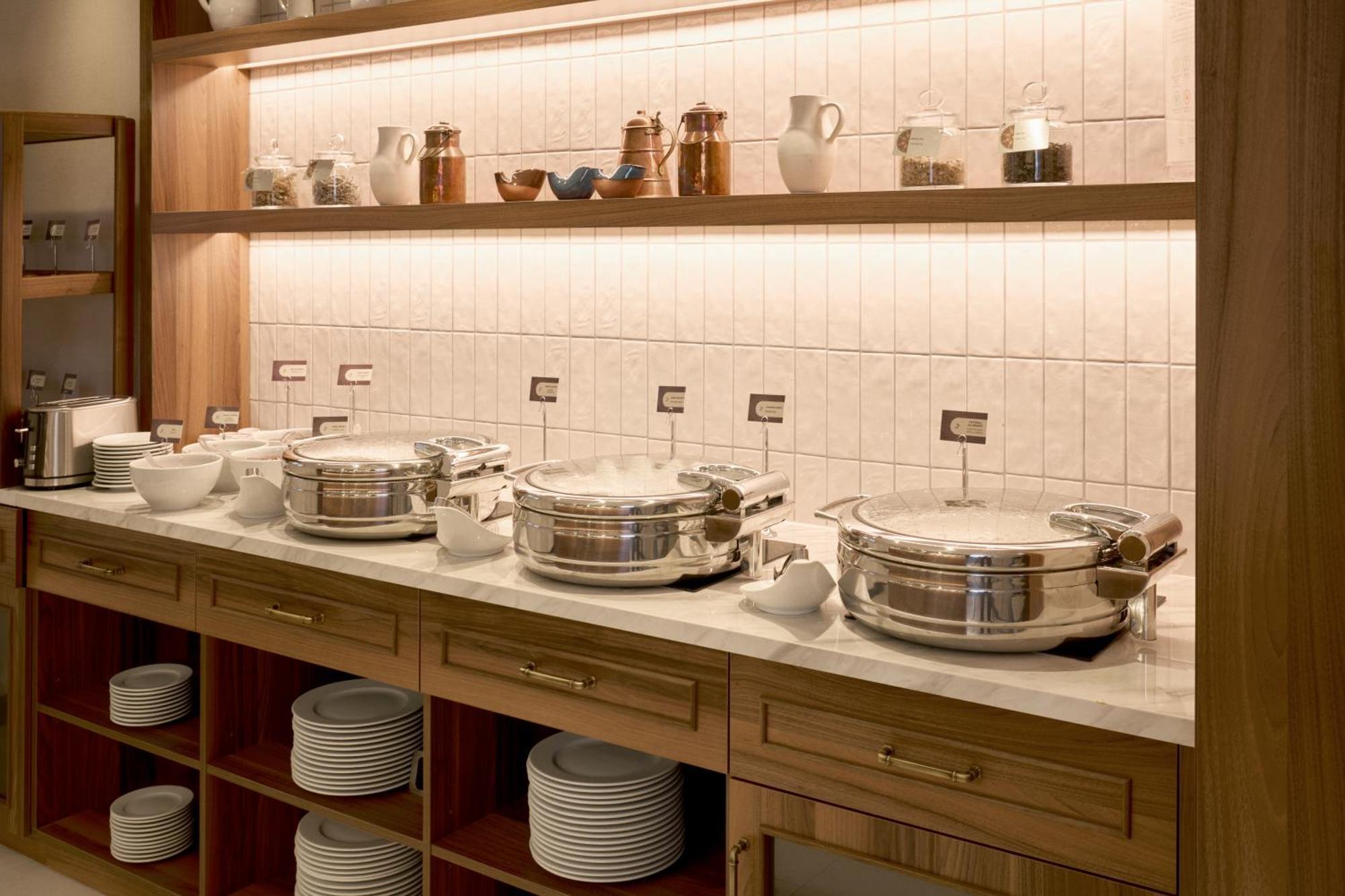 The Marmara Camlica Hotel Istanbul Bagian luar foto