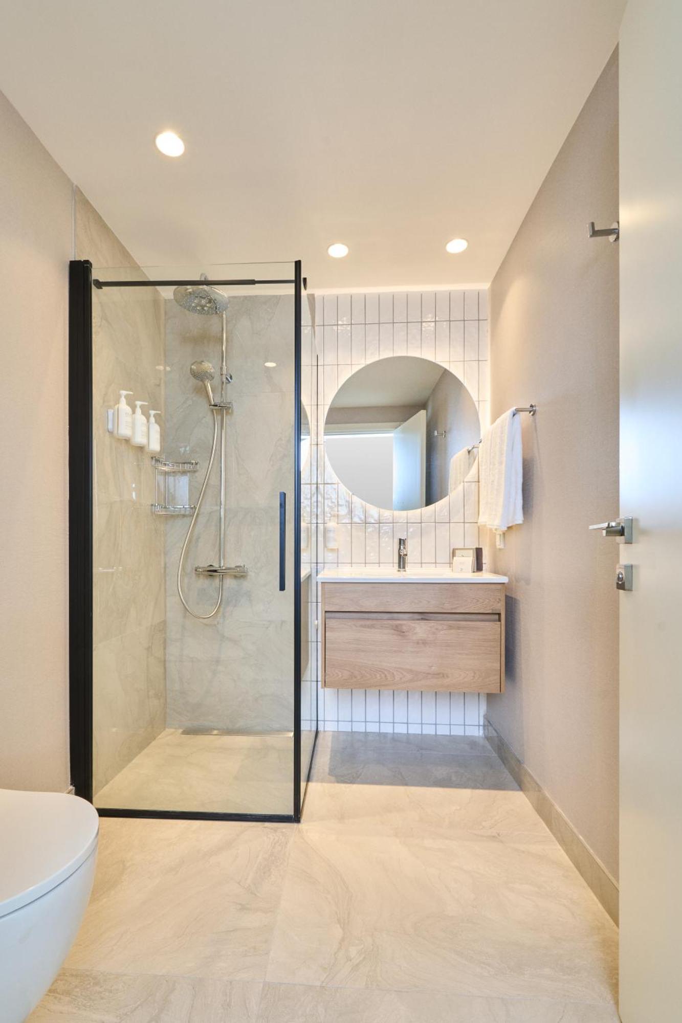 The Marmara Camlica Hotel Istanbul Bagian luar foto